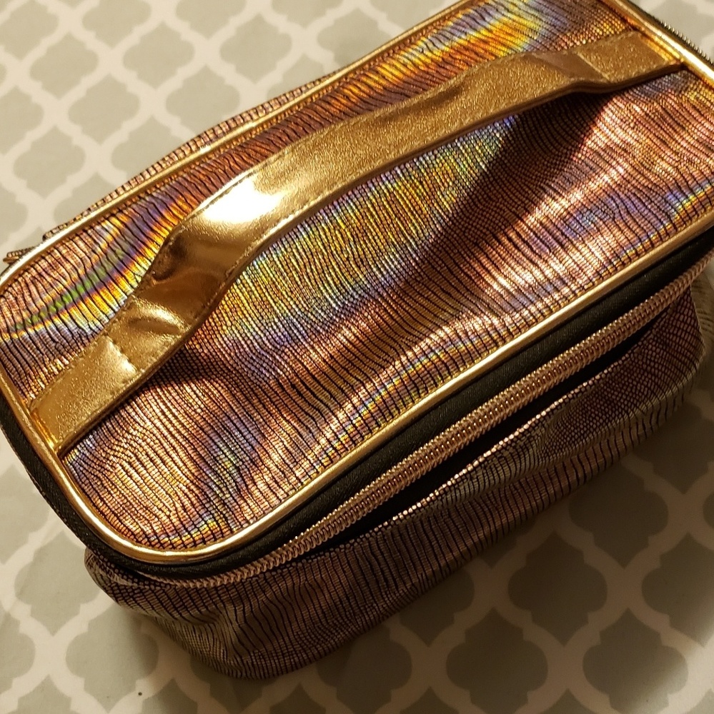 Boxy charm makeup bag